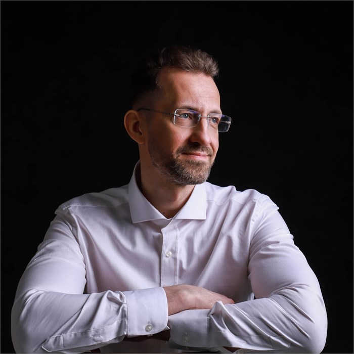 Евгений Овчаренко